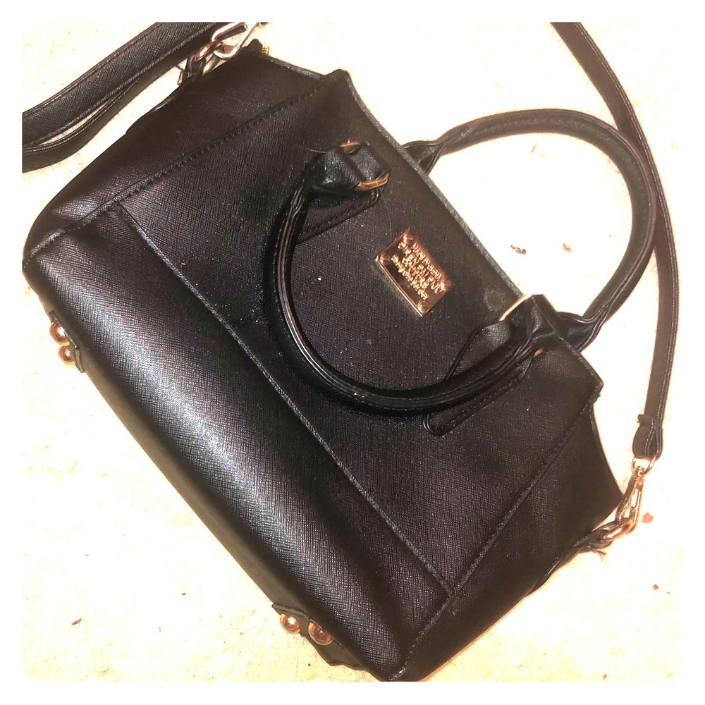 Black hand bag or crossbody